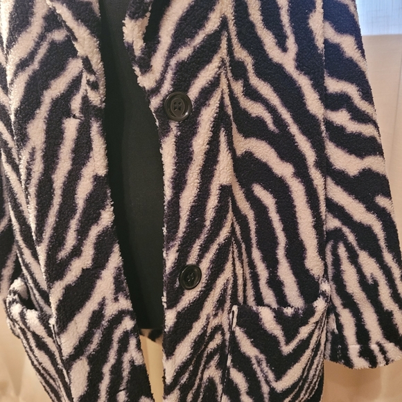 Fleece Jacket, Fashion And Function Blended, Black and Zebra, Reversible,M - Picture 3 of 13